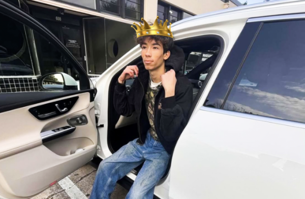 Navigation to Story: The King of March